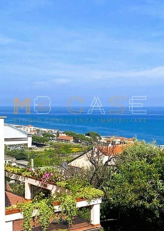 Villa a Albenga in Strada Comunale Villaggio Iris - Foto 2