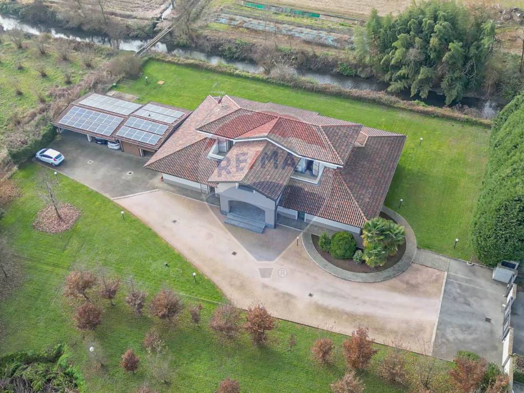 Villa a Borgolavezzaro in via Madre Teresa di Calcutta, 38 - Foto 4