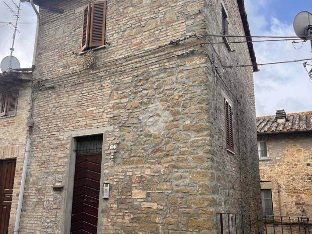 Casa indipendente a Bettona in Via Vittorio Emanuele, 15 - Foto 2