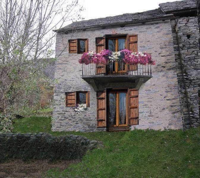 Casa indipendente a Masera in Via Menogno, 7 - Foto 2