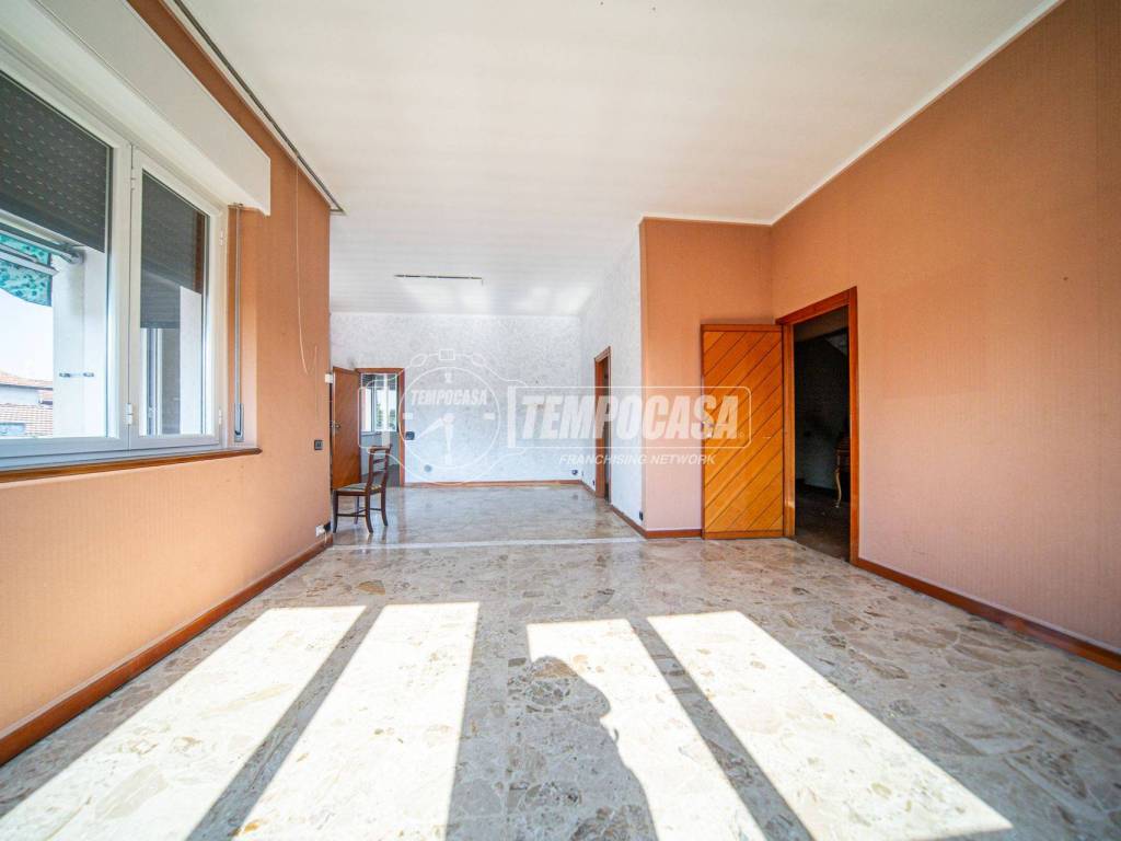 Villa a Oggiona con santo stefano in Via Campiglio 48 - Foto 5