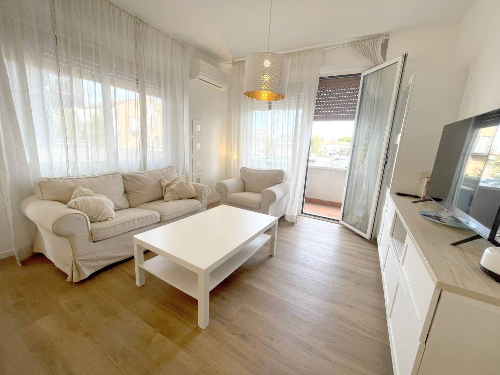 Appartamento a Riccione in Viale Fratelli Ruffini - Foto 4