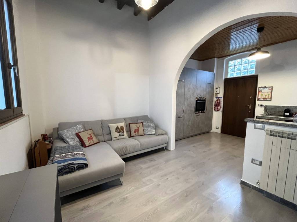 Appartamento a Besnate in Via Mylius - Foto 5