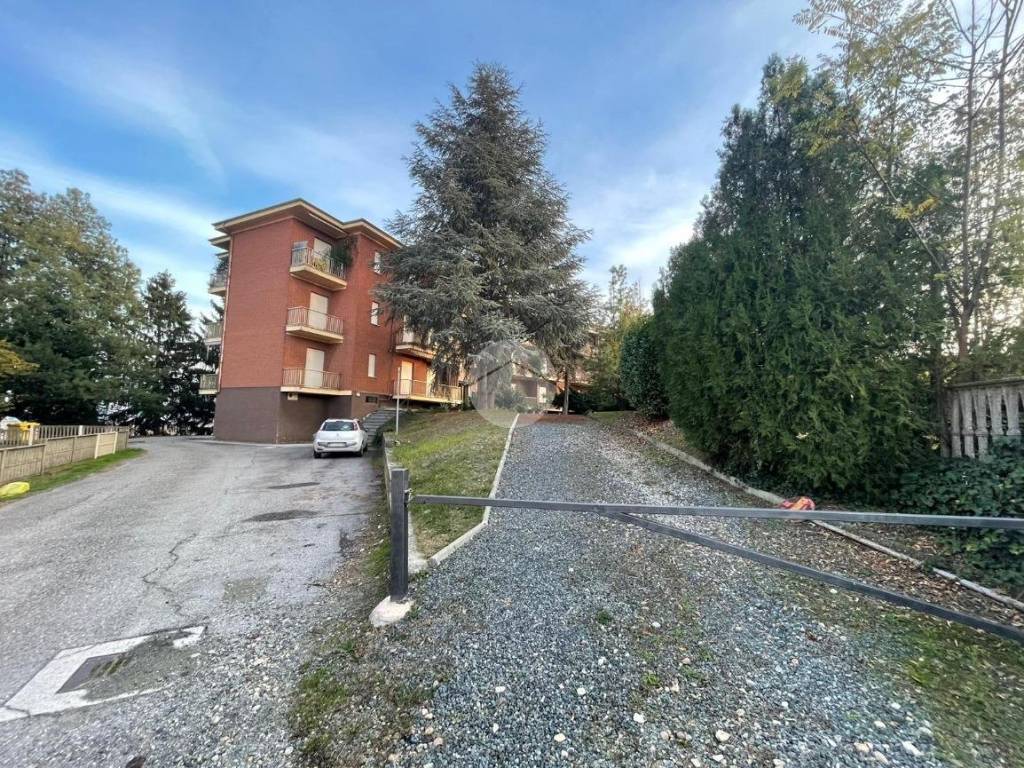 Appartamento a Calosso in Piazza S.Alessandro - Foto 4