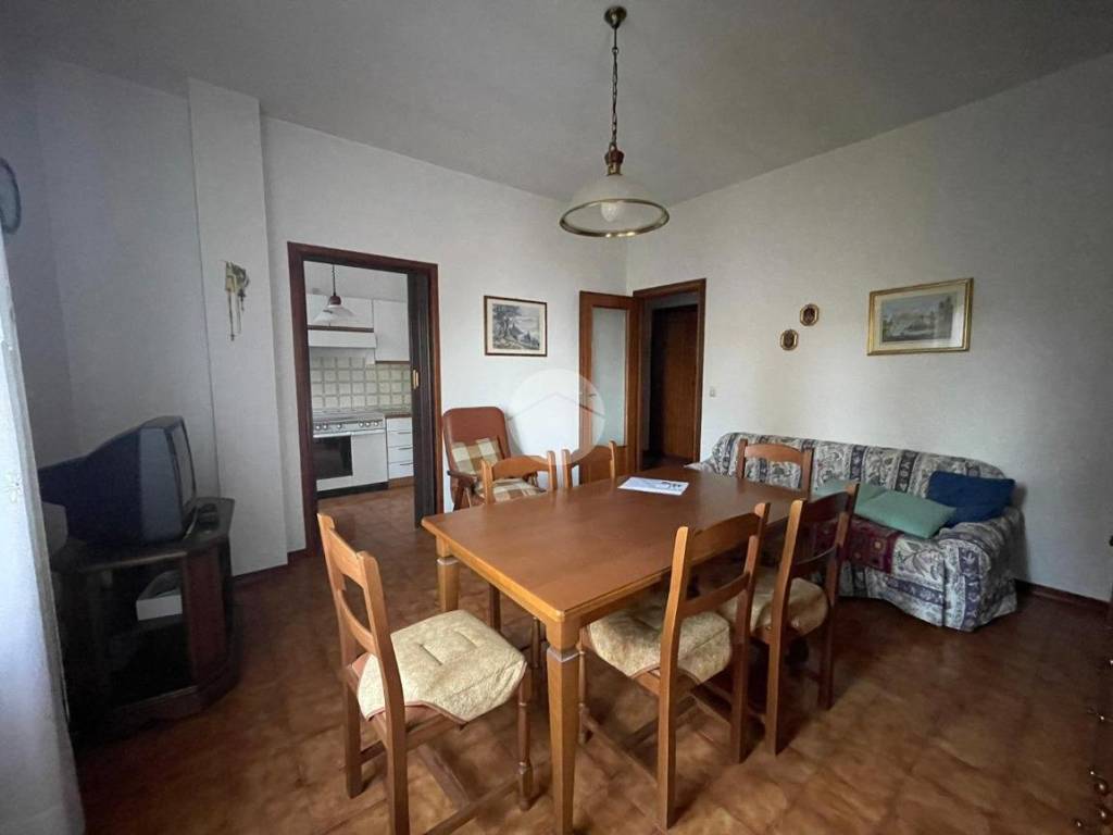 Appartamento a Calosso in Piazza S.Alessandro - Foto 5