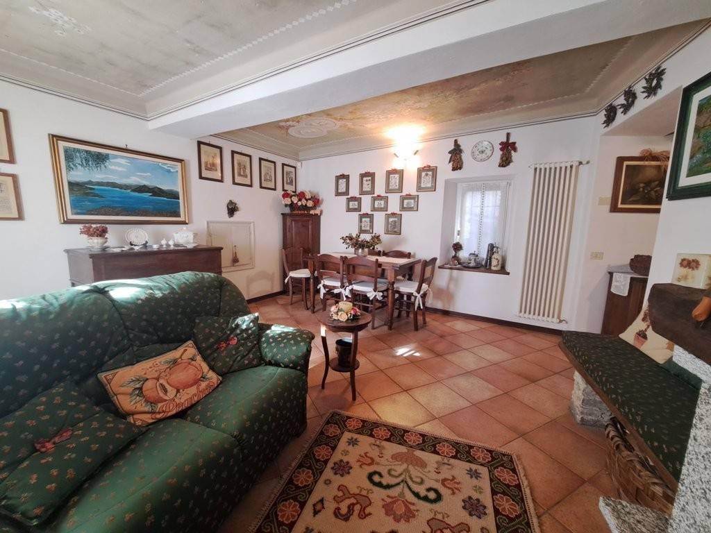 Casa indipendente a Castelveccana in Via San Giorgio - Foto 2