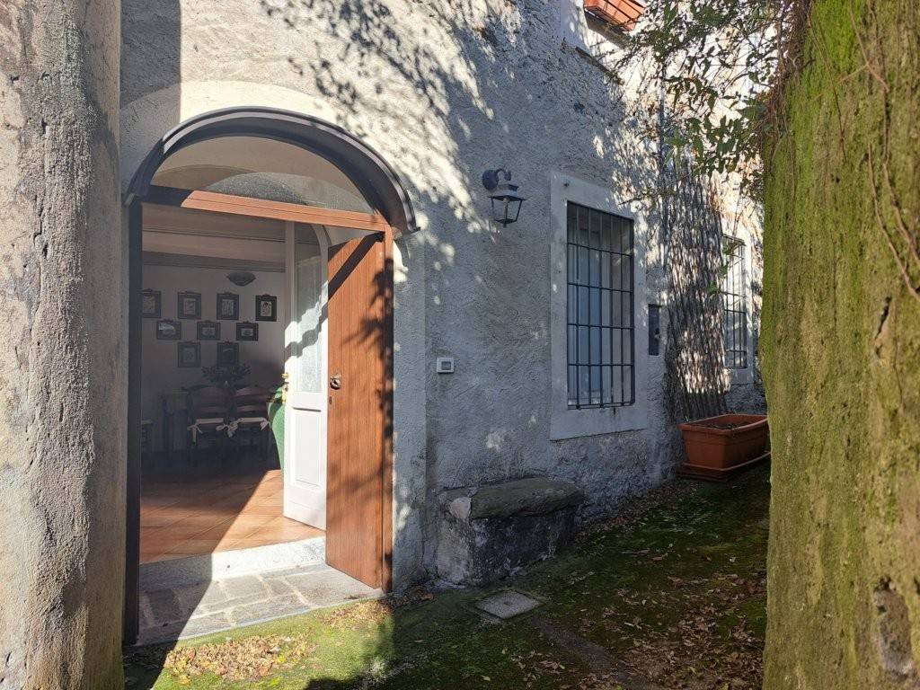 Casa indipendente a Castelveccana in Via San Giorgio - Foto 5