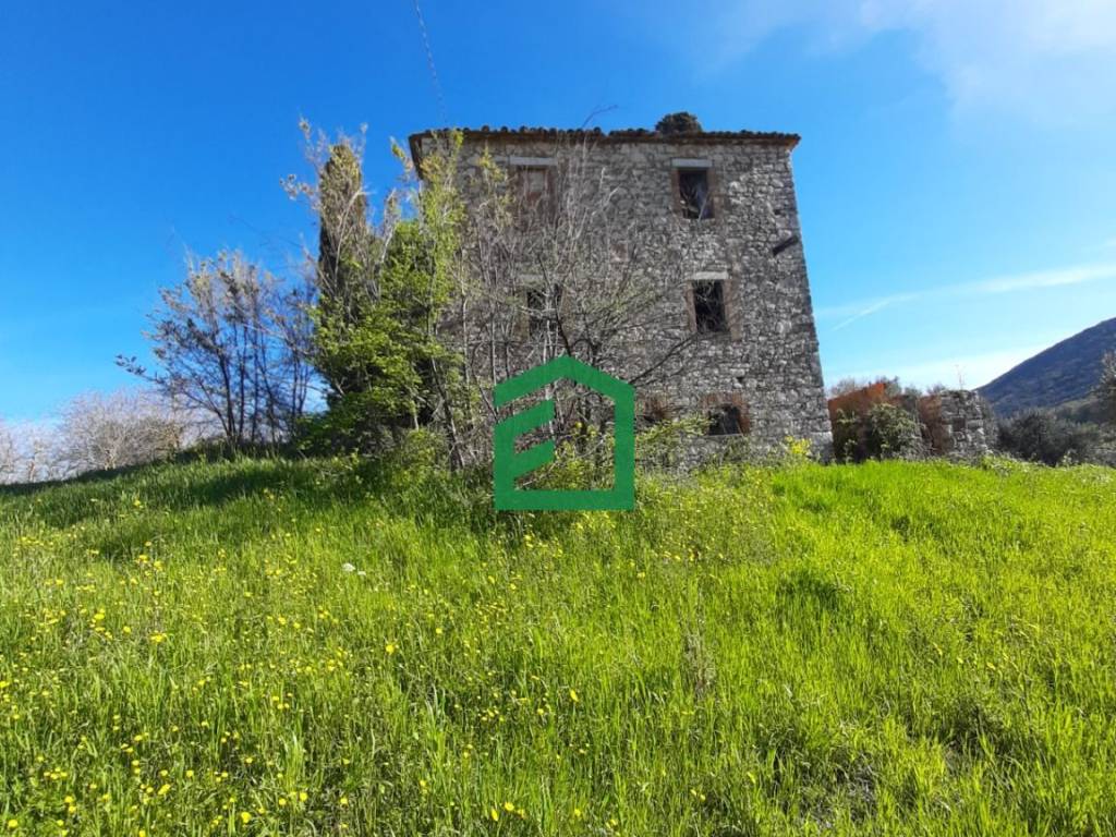 Rustico / casale a Guardea - Foto 5