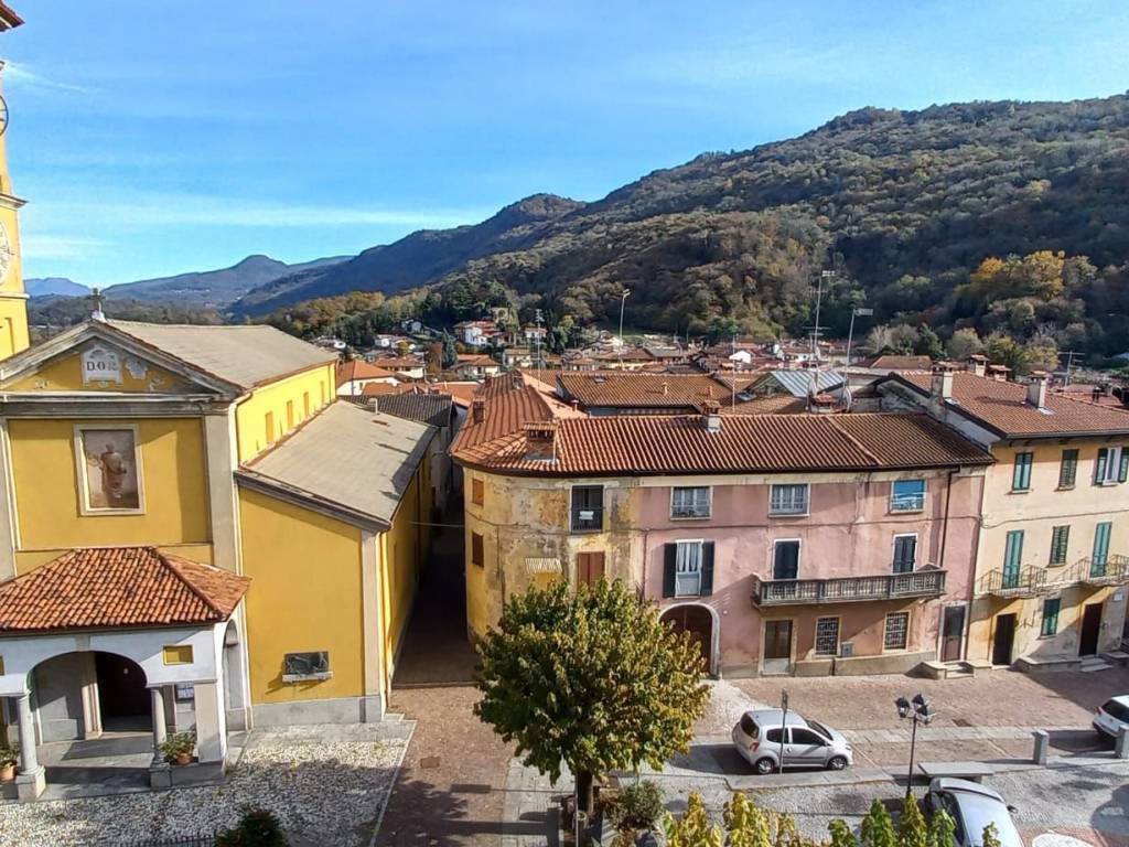 Appartamento a Cuvio in Piazza 4 Novembre - Foto 3