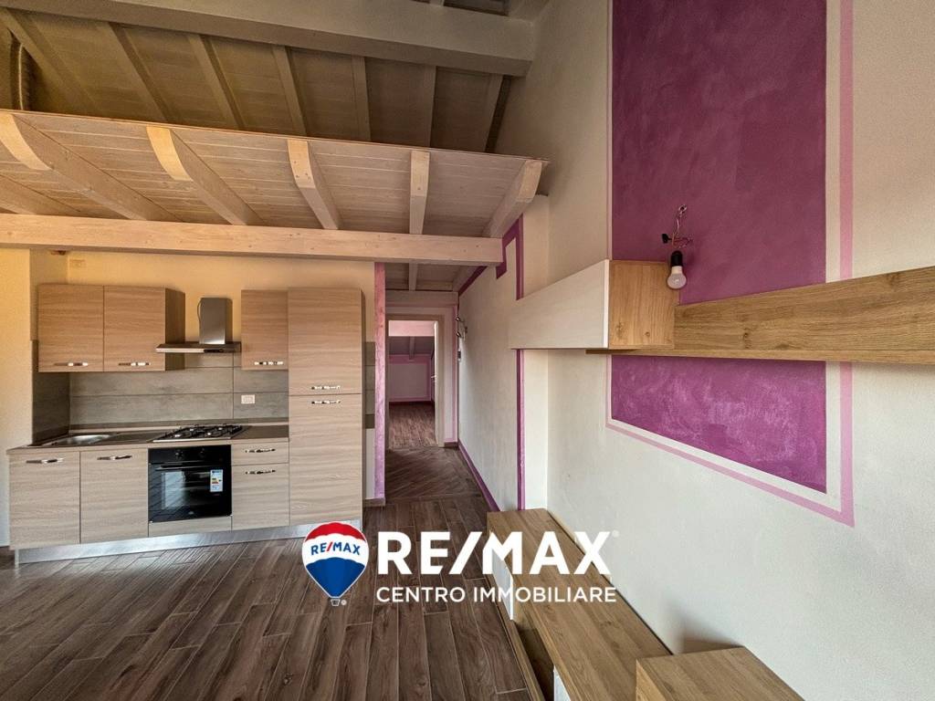 Appartamento a Saltrio in Via Gian Battista De Vittori - Foto 4