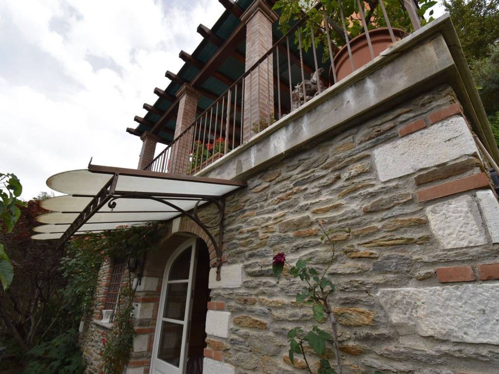 Villa a Seravezza in Strada Provinciale di Marina - Foto 4