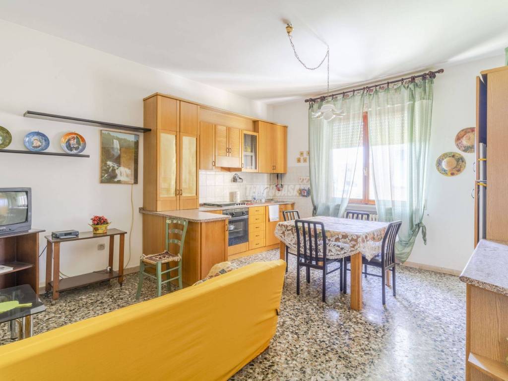 Appartamento a Civitanova marche in Via Don Bosco 34 - Foto 2