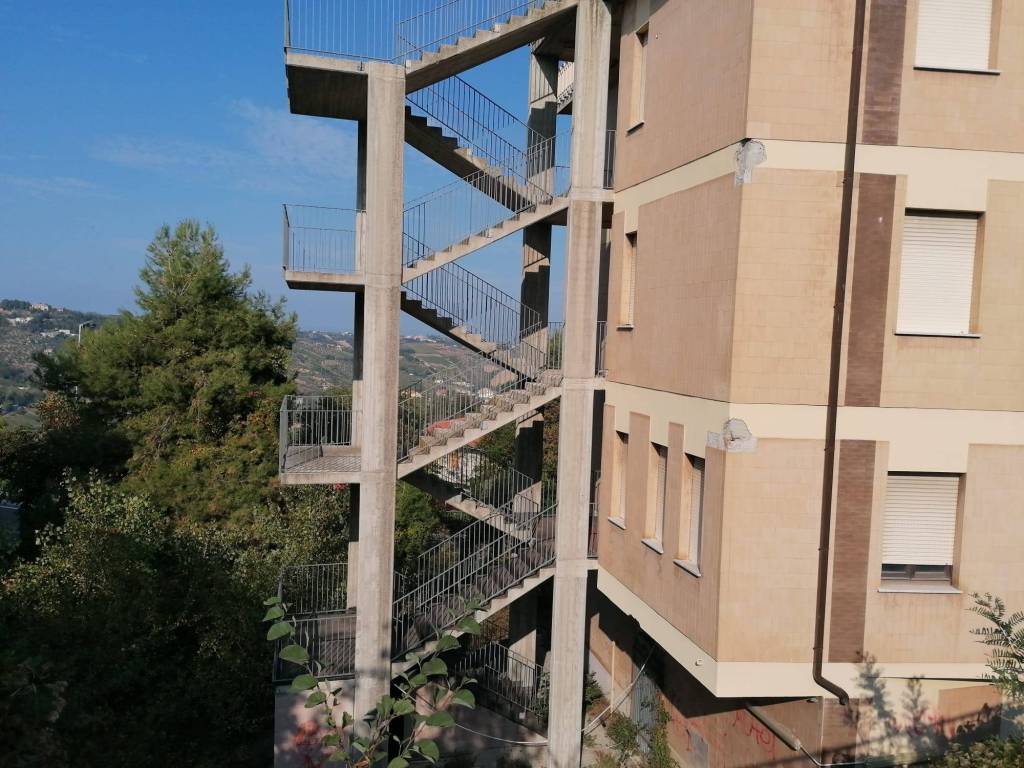 Palazzo / stabile a Chieti in Via Picena, 12 - Foto 5