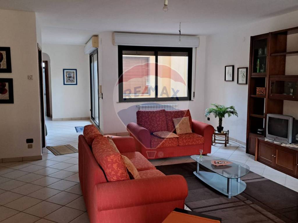 Casa indipendente a Canicattini bagni in via Roma - Foto 2
