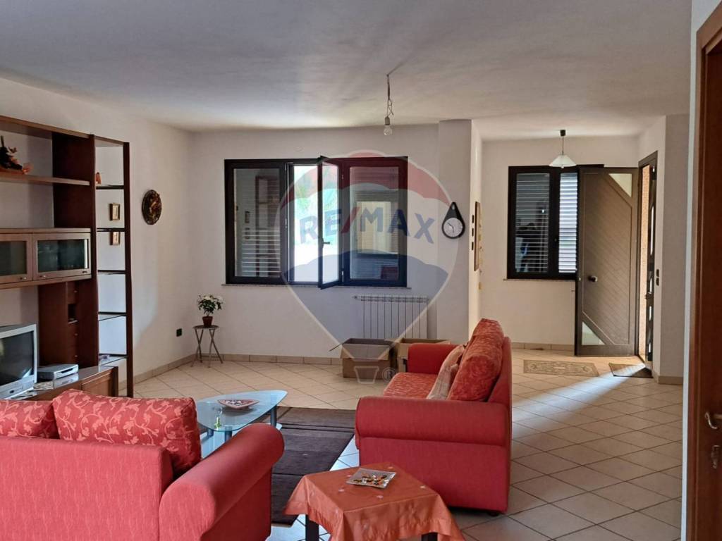 Casa indipendente a Canicattini bagni in via Roma - Foto 4