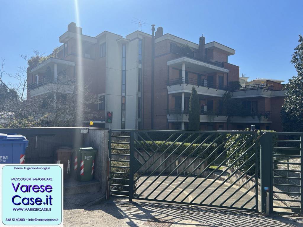 Box / garage a Varese in Via Perla, 77 - Foto 2