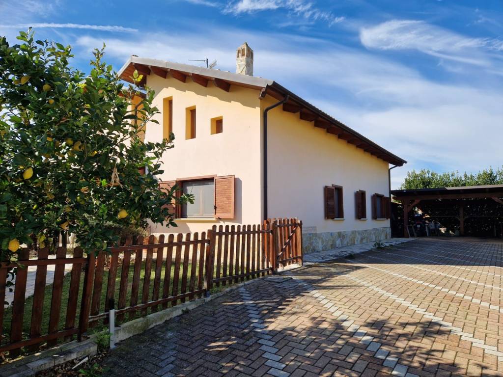 Villa a Rosciano in Via dei Ciliegi - Foto 4