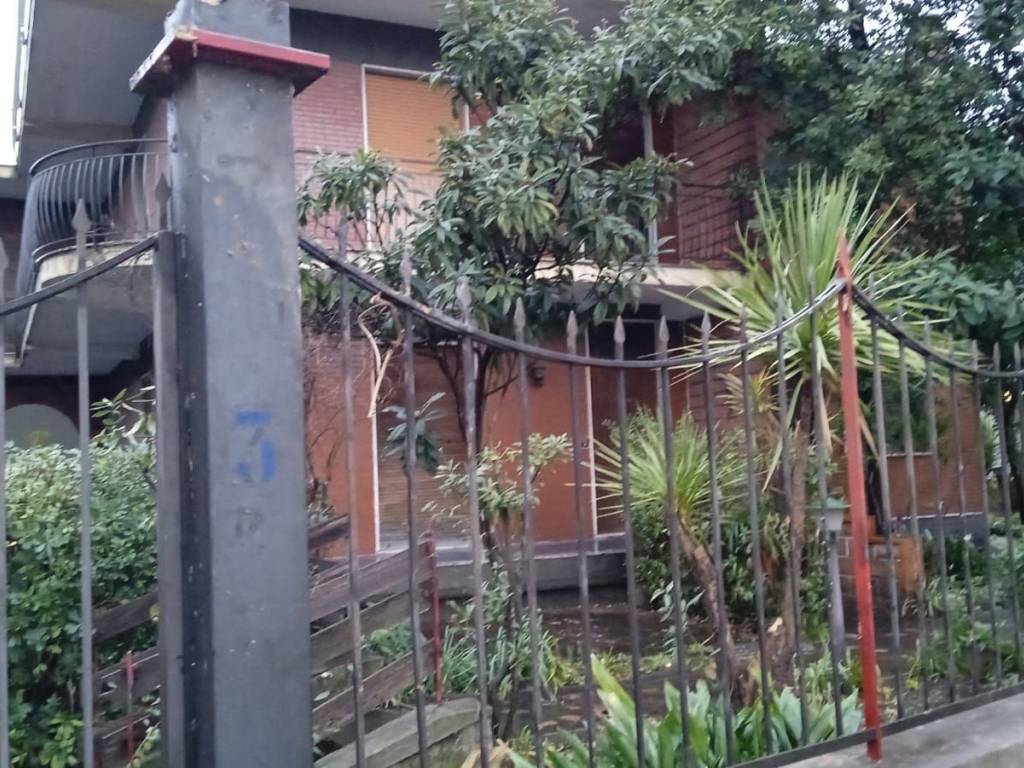 Villa a Roccapiemonte in Viale della Pace - Foto 2