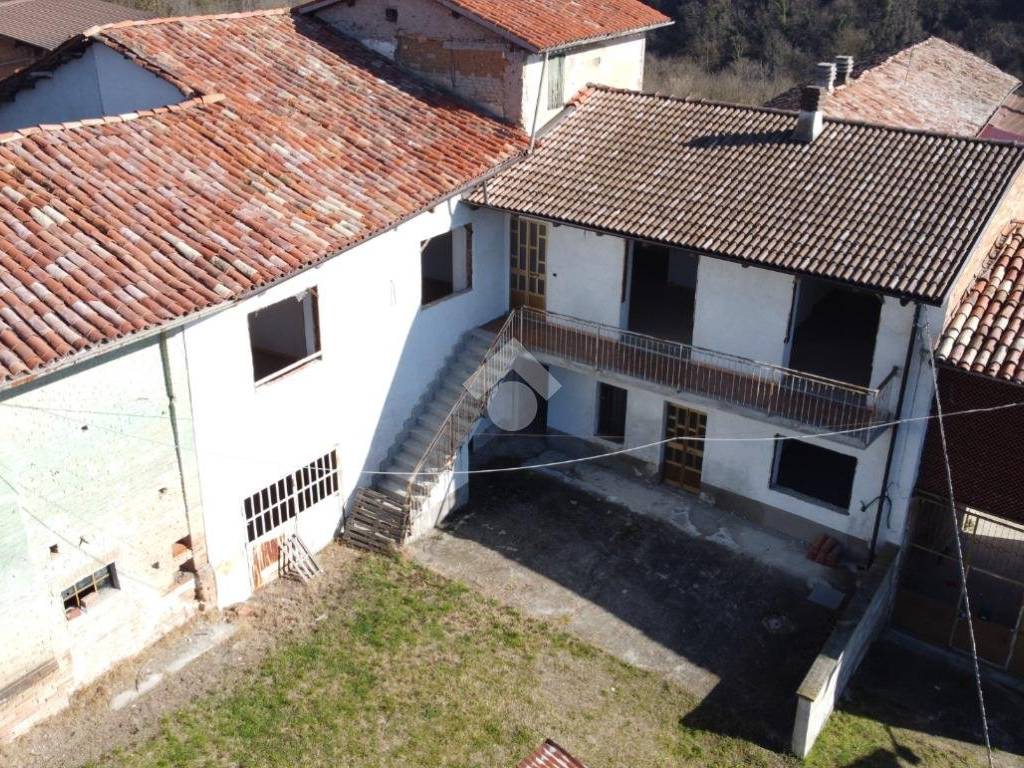 Casa indipendente a Villamiroglio in Via Oddone, 6 - Foto 2