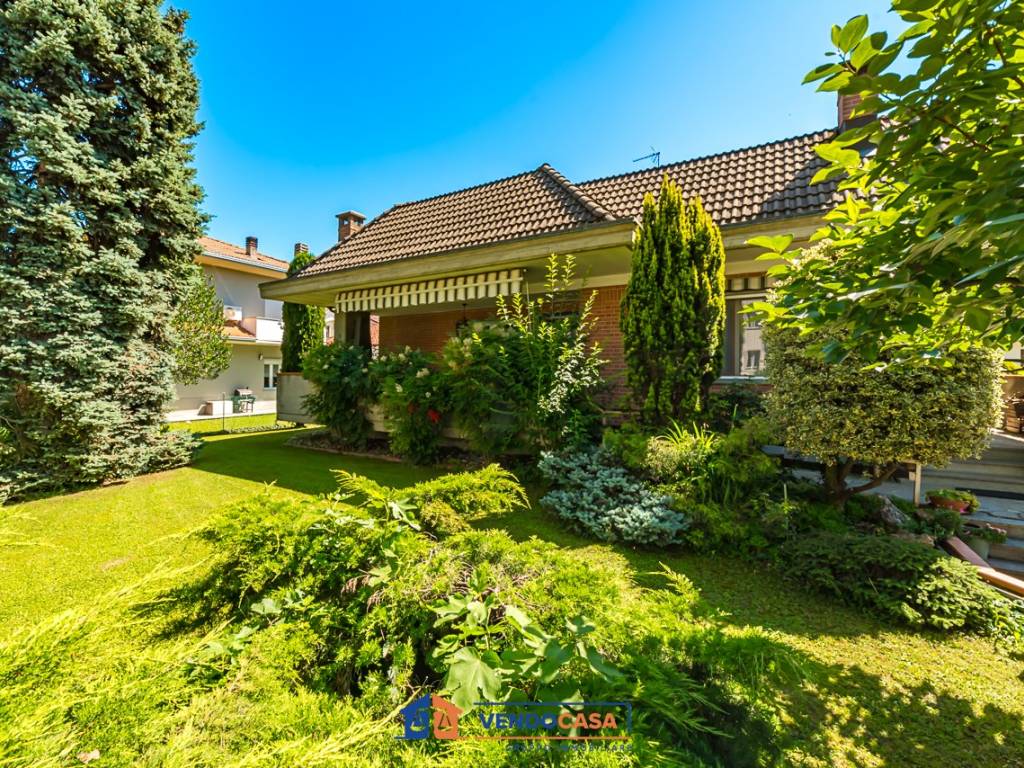 Villa a Savigliano in Corso Giacomo Matteotti, 48 - Foto 3