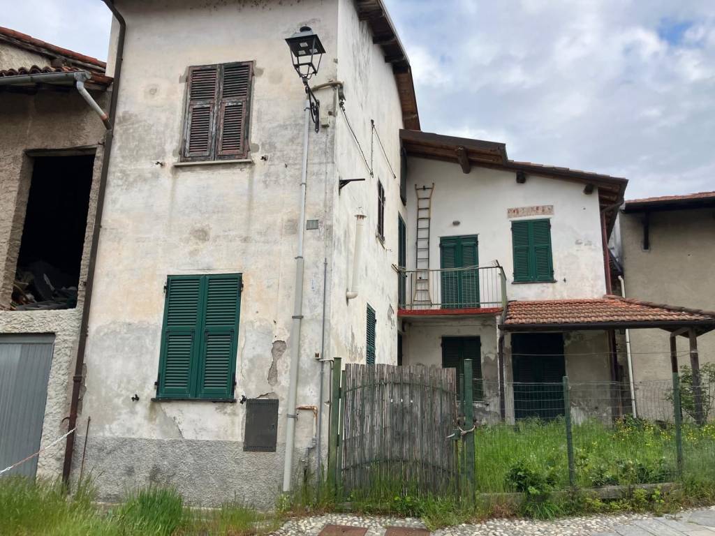 Casa indipendente a Arquata scrivia in Via Vescovi, 25 - Foto 2