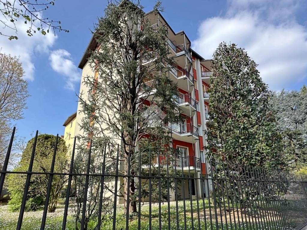 Appartamento a Carate brianza in Via donizetti, 24 - Foto 3