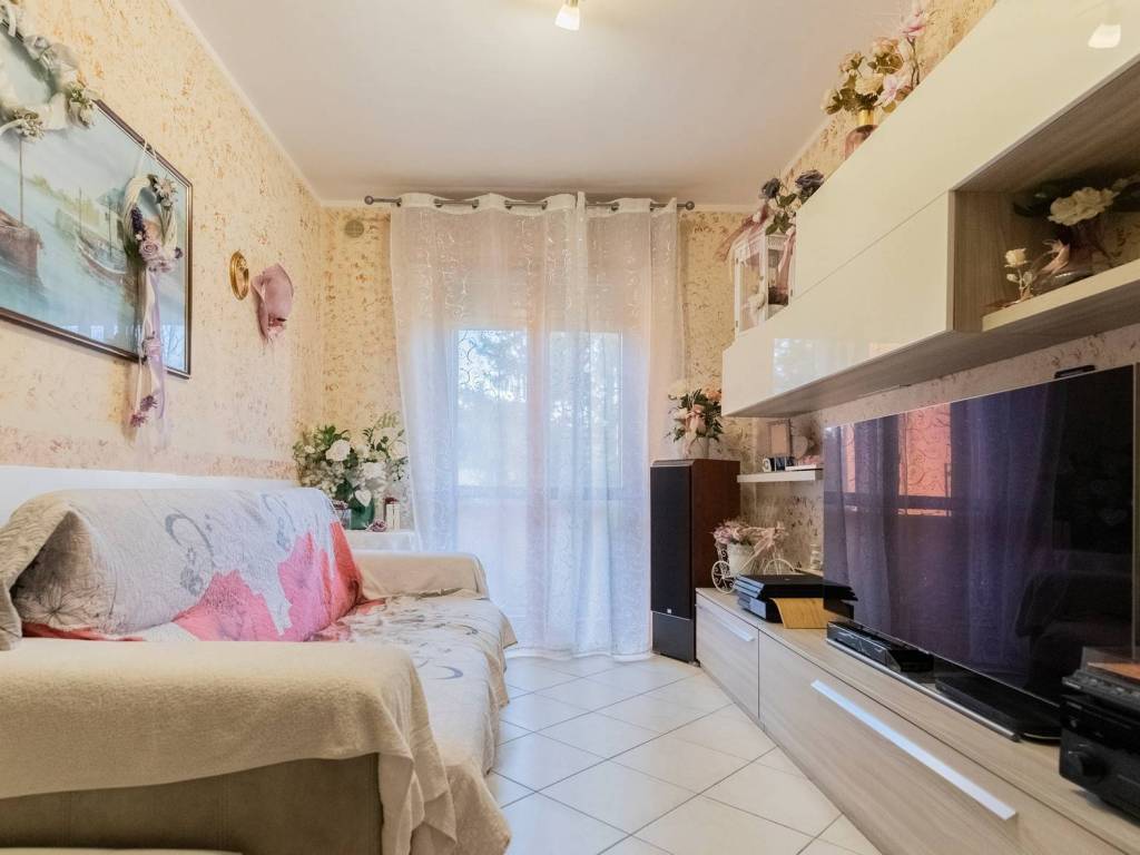 Appartamento a Finale emilia in Via Per Modena, 240 - Foto 2