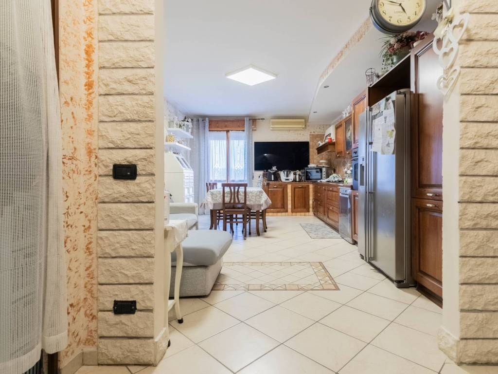 Appartamento a Finale emilia in Via Per Modena, 240 - Foto 4