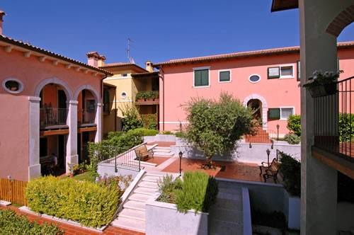 Appartamento a Valeggio sul mincio in Via Benaco, 66 - Foto 2
