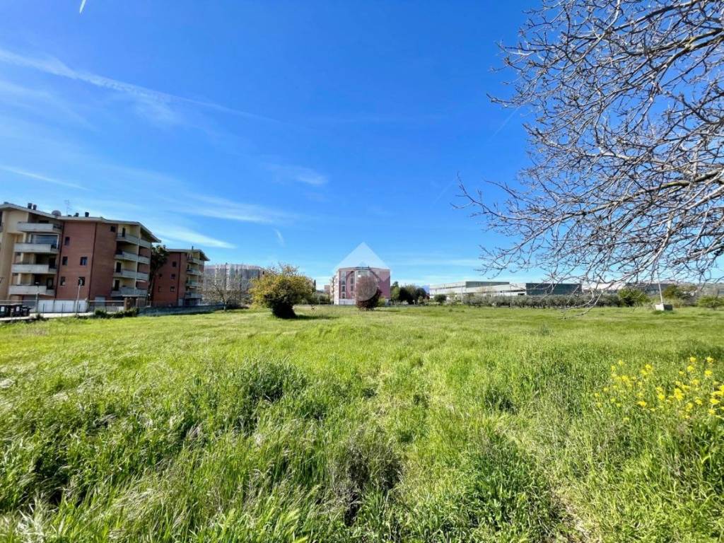 Terreno a Montesilvano in Via Garonna - Foto 5