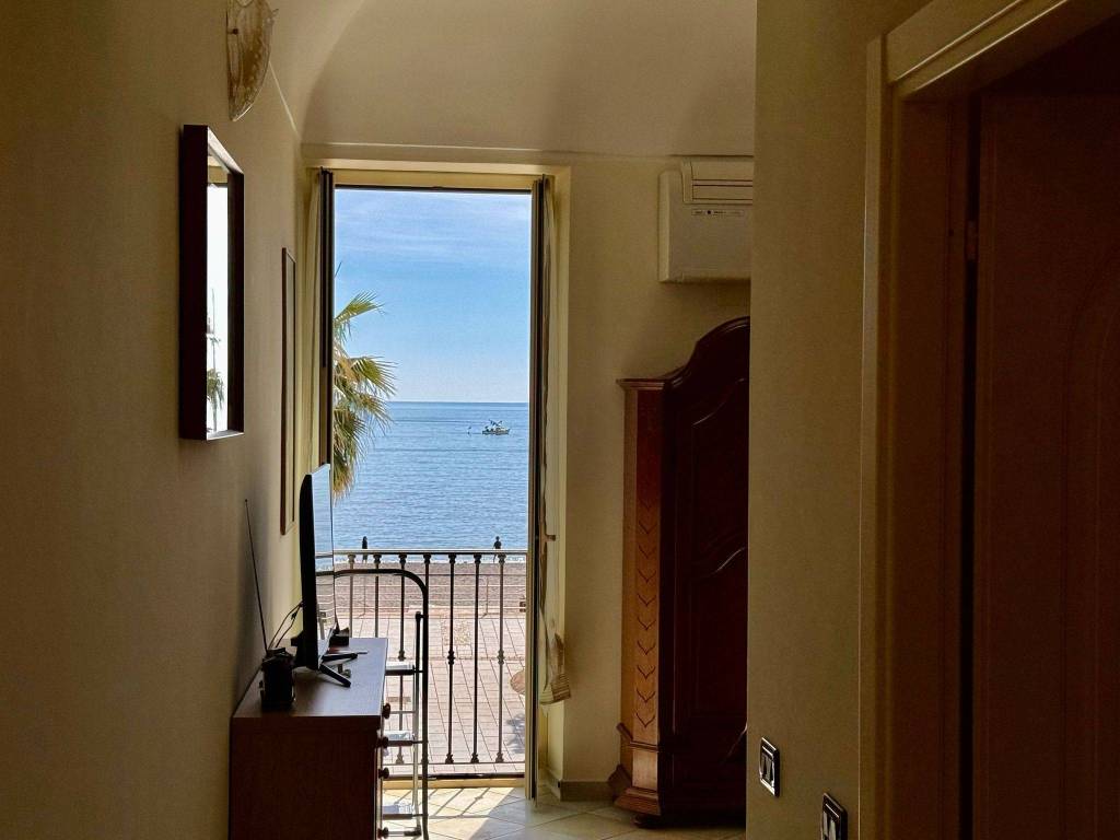 Appartamento a Loano in Via Antonio Ghilini - Foto 2