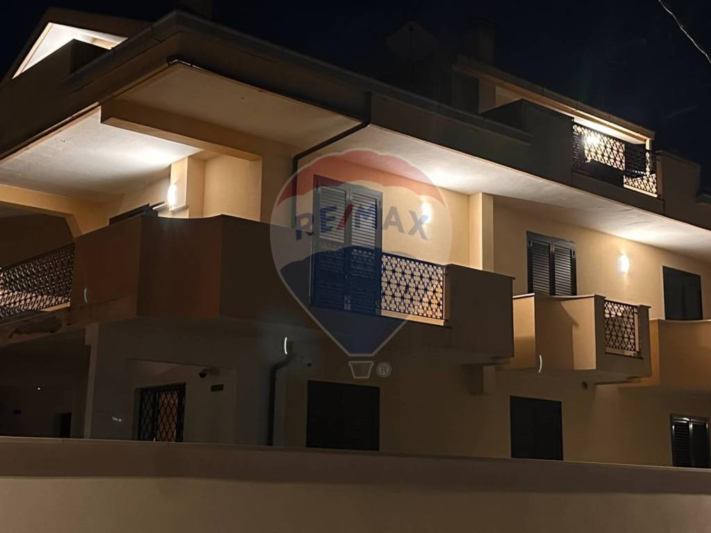 Villa a Città sant'angelo in DEL PORTO ROMANO, 9 - Foto 3