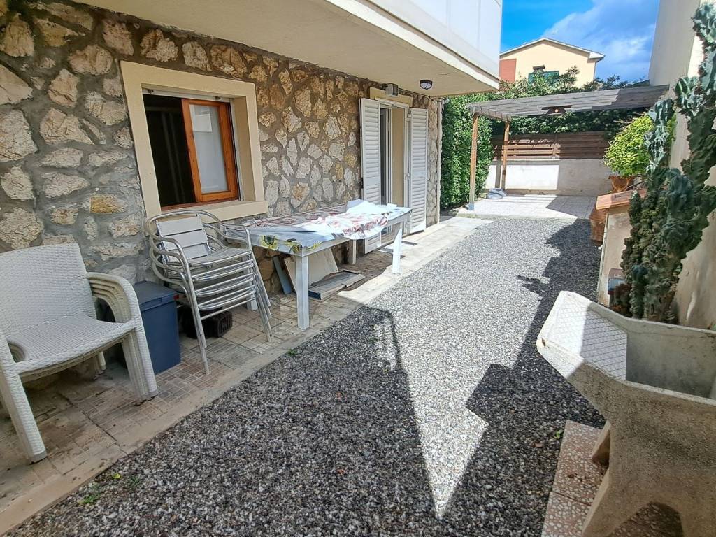 Appartamento a Rosignano marittimo in Via Gioacchino Rossini - Foto 2