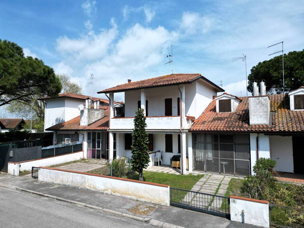 Casa indipendente a Comacchio in Viale delle Rose, 16 - Foto 4