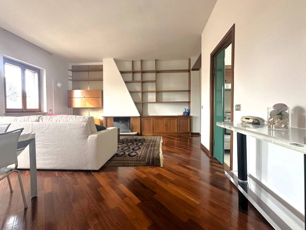 Appartamento a Pavia in Via Ugo Foscolo, 25 - Foto 2