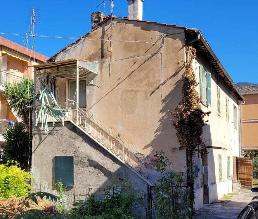 Casa indipendente a Terni in Zona Fiori - Foto 3