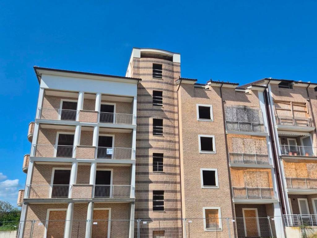 Appartamento a Macerata in Contrada Peschiera - Foto 3