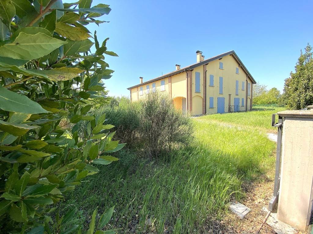 Villa a Finale emilia in Via Per Ferrara, 10 - Foto 4
