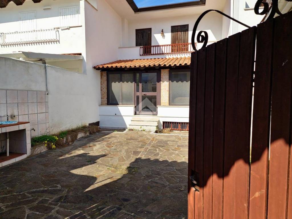 Villetta a schiera a Sabaudia in Via Piscina la Lepre, 10 - Foto 2