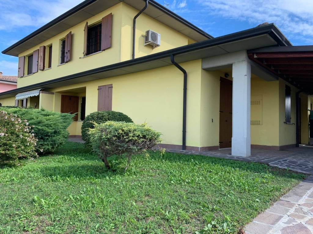 Villetta a schiera a Curtatone in Via Governolo, 19 - Foto 5