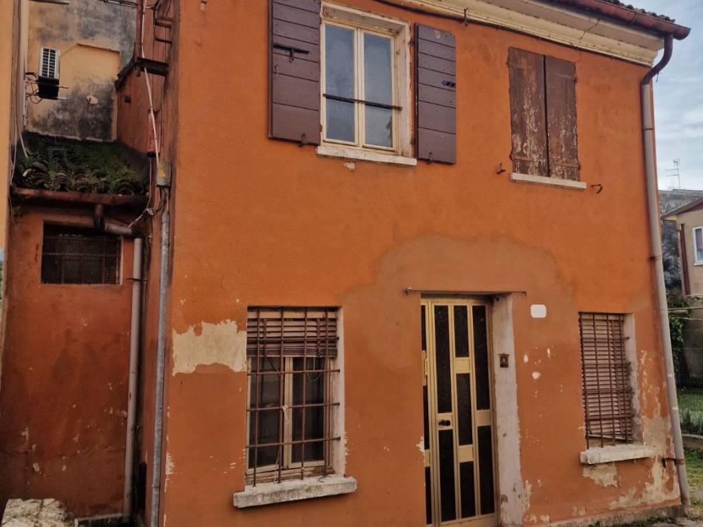 Casa indipendente a Mantova in Via San Lazzaro - Foto 2