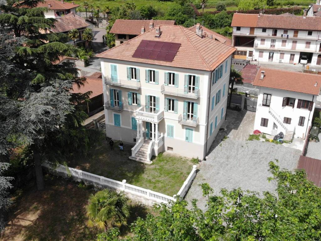Villa a Viverone in Via Umberto I - Foto 2