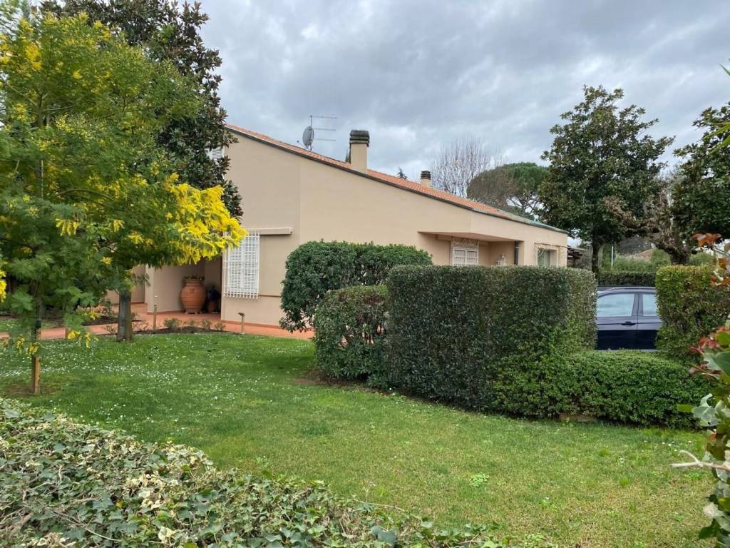 Villa a Pontedera in Via dei Salici - Foto 4
