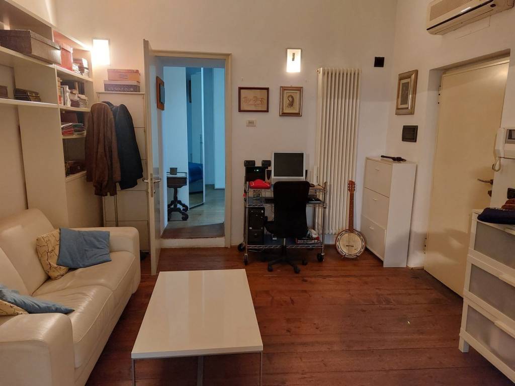 Appartamento a Mantova in Via Giovanni Arrivabene Zona - Foto 2