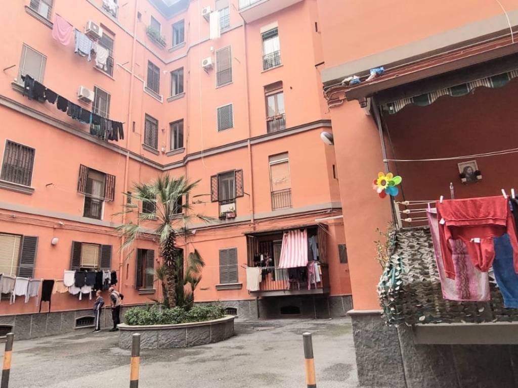 Appartamento a Napoli in Via Enrico Arlotta - Foto 2