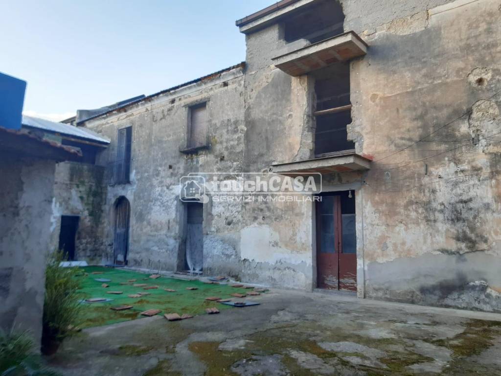 Rustico / casale a Villa di briano in Via Raffaele Calderisi - Foto 3
