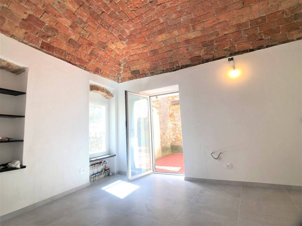 Appartamento a Spotorno in Via Demaestri - Foto 2