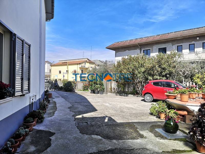 Palazzo / stabile a Martinsicuro in Via Roma, 711 - Foto 4
