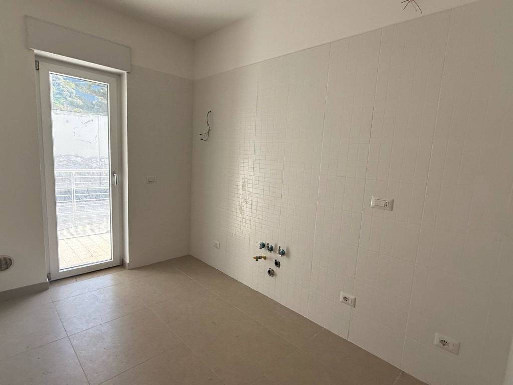Appartamento a Napoli in Via Comunale Napoli, 99 - Foto 2