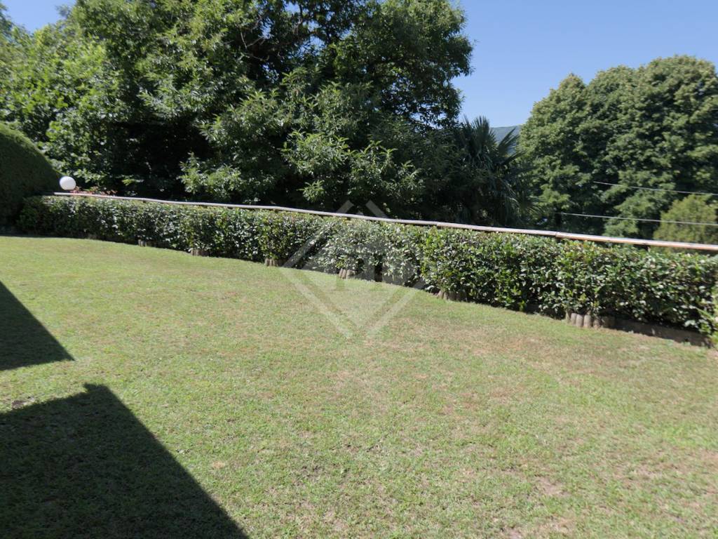 Villetta a schiera a Laveno-mombello - Foto 2